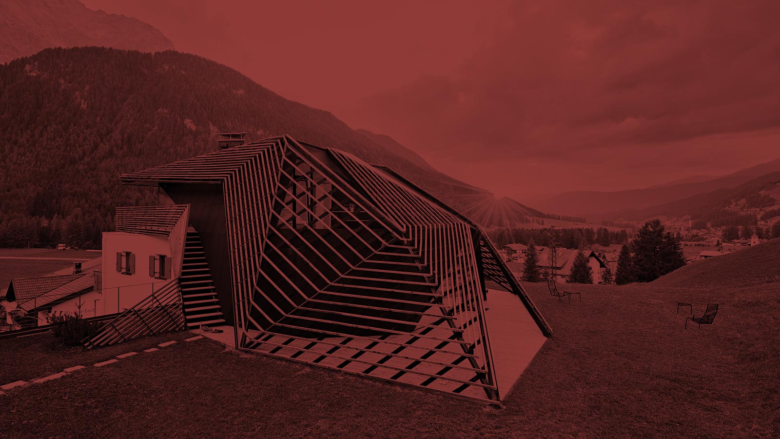 <h2>Architektur & Design</h2>
<h3>begleitet Sie im Rainer überall</h3>
Gute Architektur ist im „Rainer“ ein Leitfaden bereits seit Betriebsgründung. Unsere Gäste schätzen die großzügig und wohnlich ausgestatteten Suiten und Appartements, das zeitgemäße Design und vor allem die bequeme, auf die Bedürfnisse von Familien perfekt zugeschnittene Einrichtung und Raumteilung. Privacy first!