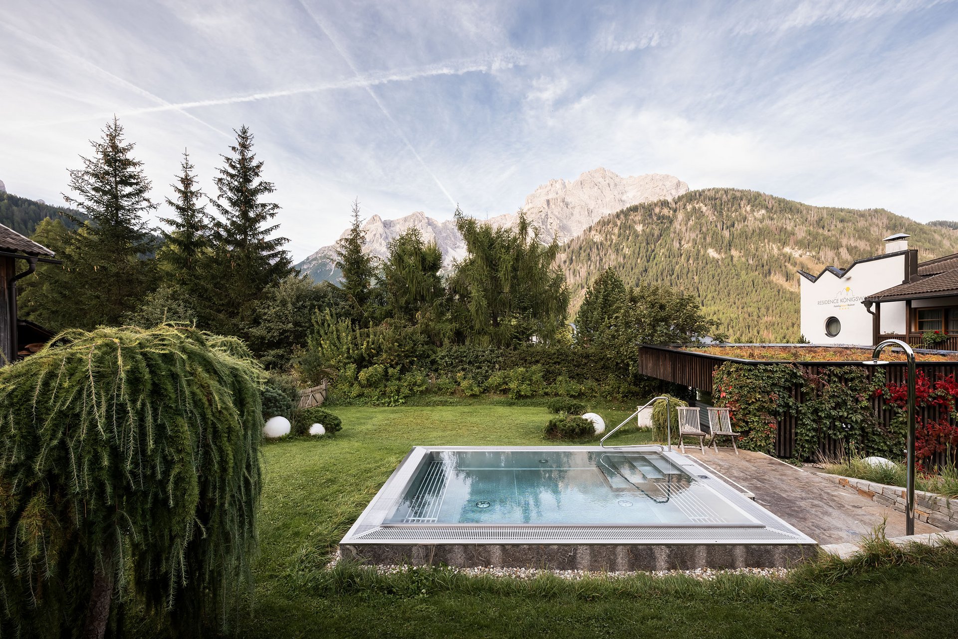 Gourmet delights from morning to night Residence Königswarte with garden and mountain view
