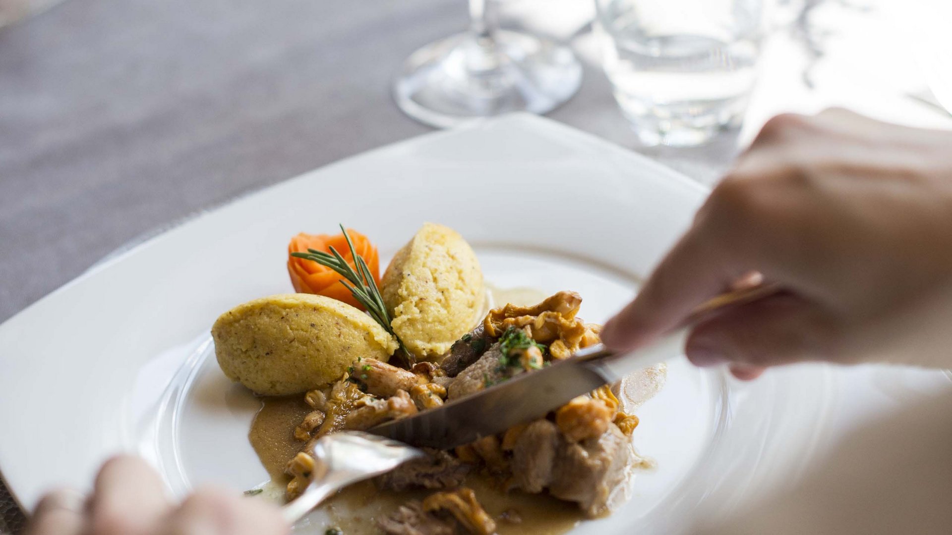 This is what it looks like at Raini’s.